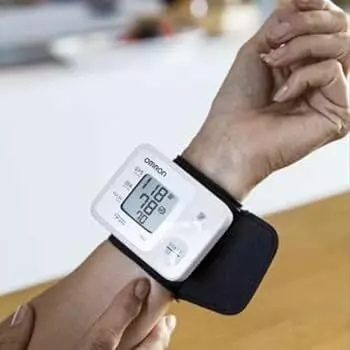 OMRON RS2 RANNEVERENPAINEMITTARI - Verenpainemittarit - 4015672111110 - 2