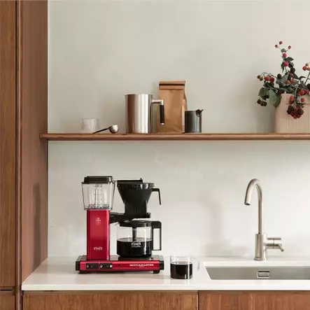 MOCCAMASTER OPTIO KAHVINKEITIN PUNAINEN METALLI - Kahvinkeittimet - 8712072536166 - 2